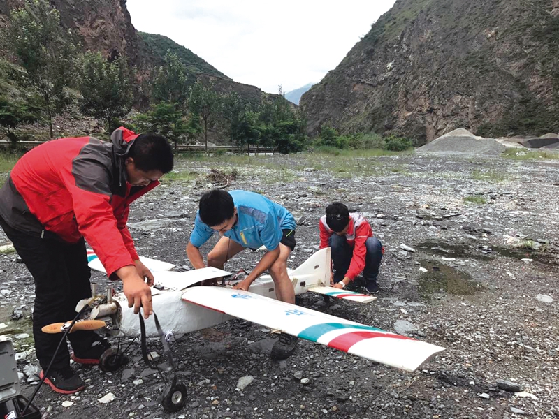 測繪地理信息工作人員緊急為四川茂縣山體垮塌提供應急測繪保障 測繪地理信息工作人員緊急為四川茂縣山體垮塌提供應急測繪保障