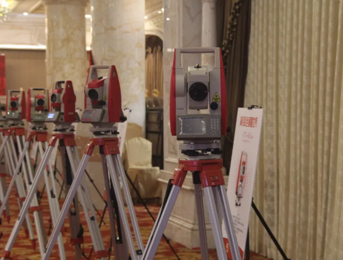 科力達(dá)測繪儀器裝備展示6 科力達(dá)測繪儀器裝備展示6